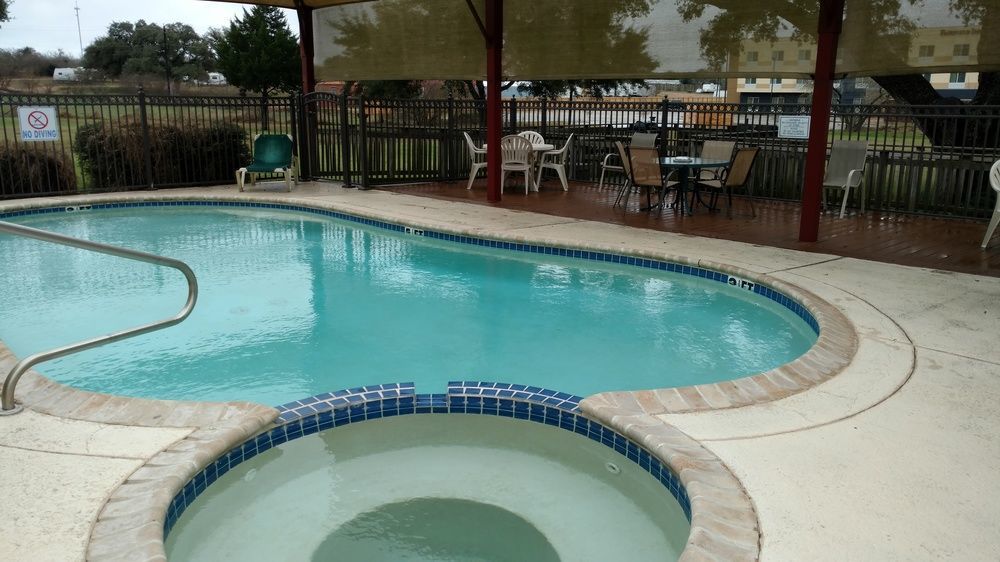 Executive Inn&Suites Cuero Exterior foto